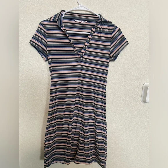 So Casual Dress - Picture 3 of 5